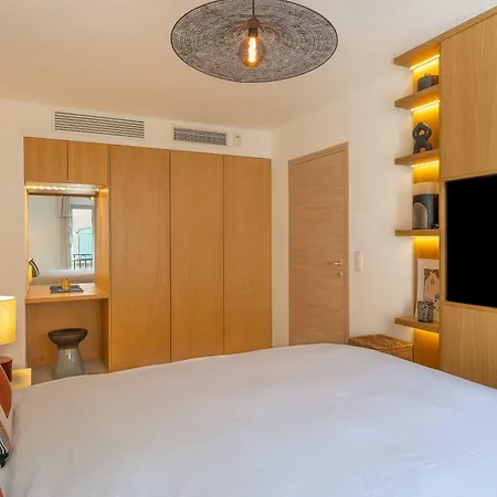 Ac With 1 Bedroom For 4 Guests - Place Des Lices Of *