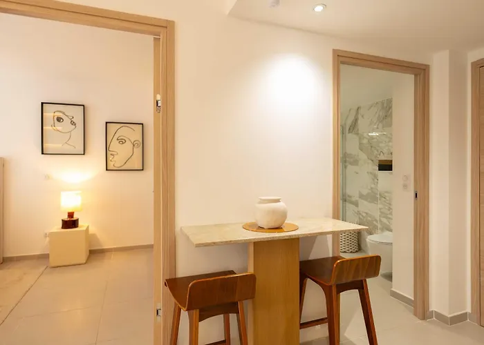 Ac With 1 Bedroom For 4 Guests - Place Des Lices Of *