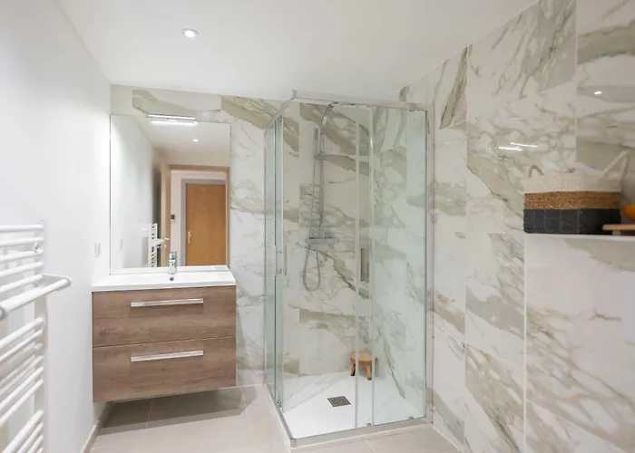 Ac With 1 Bedroom For 4 Guests - Place Des Lices Of